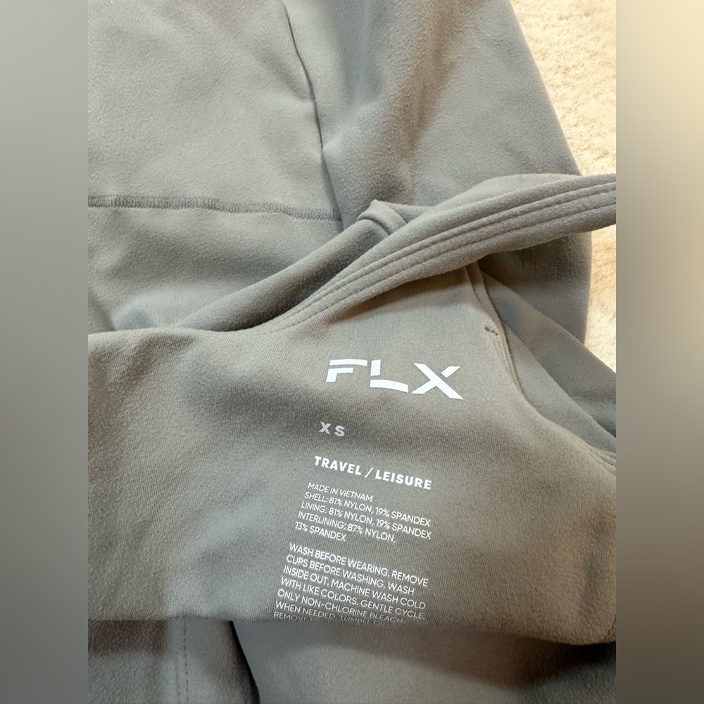 women’s xs FLX light powder blue sports top bra extra small - Picture 3 of 4